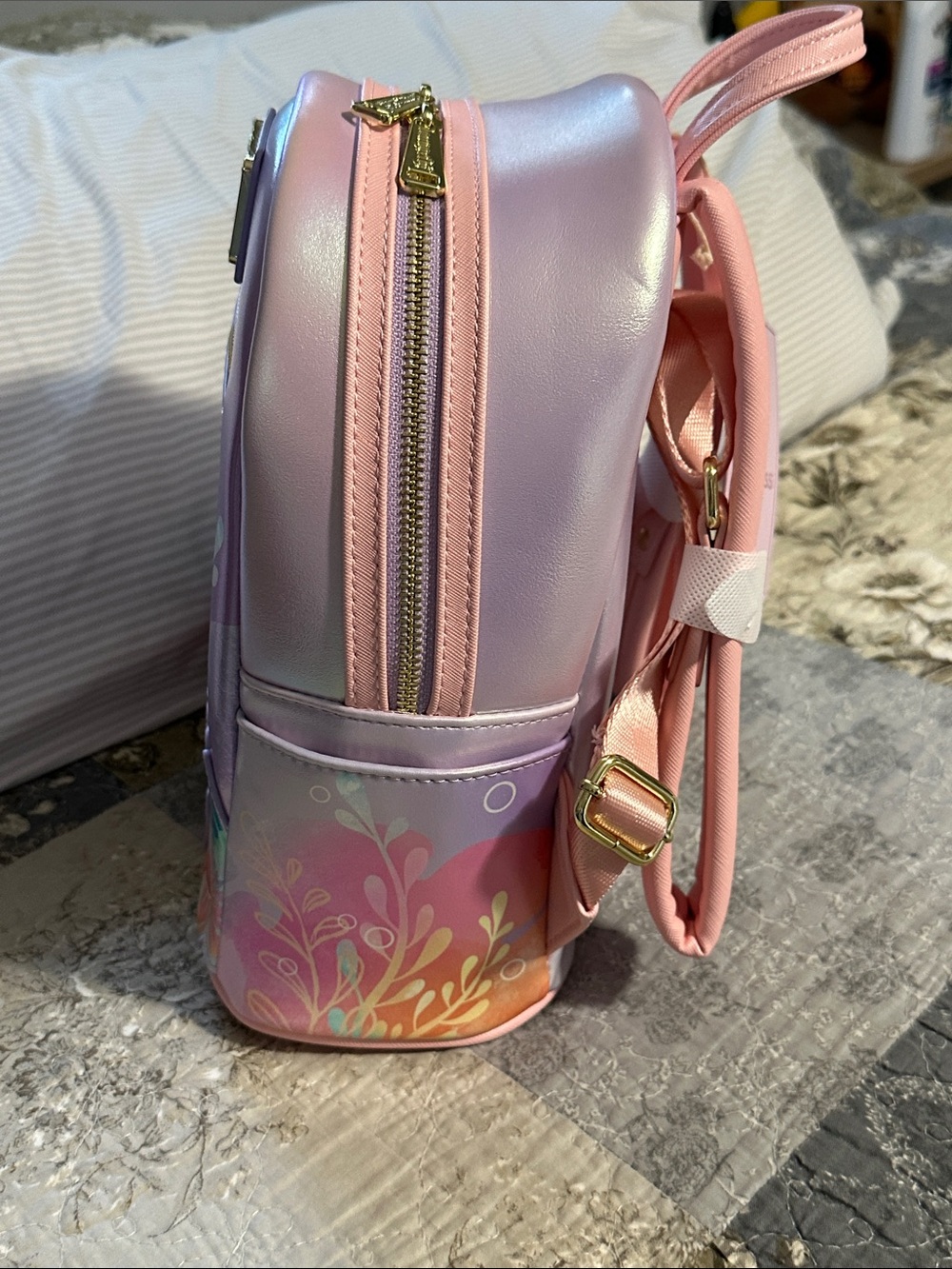 Beautiful Loungefly featuring Ariel, UK exclusive, new with tags - Picture 3 of 7